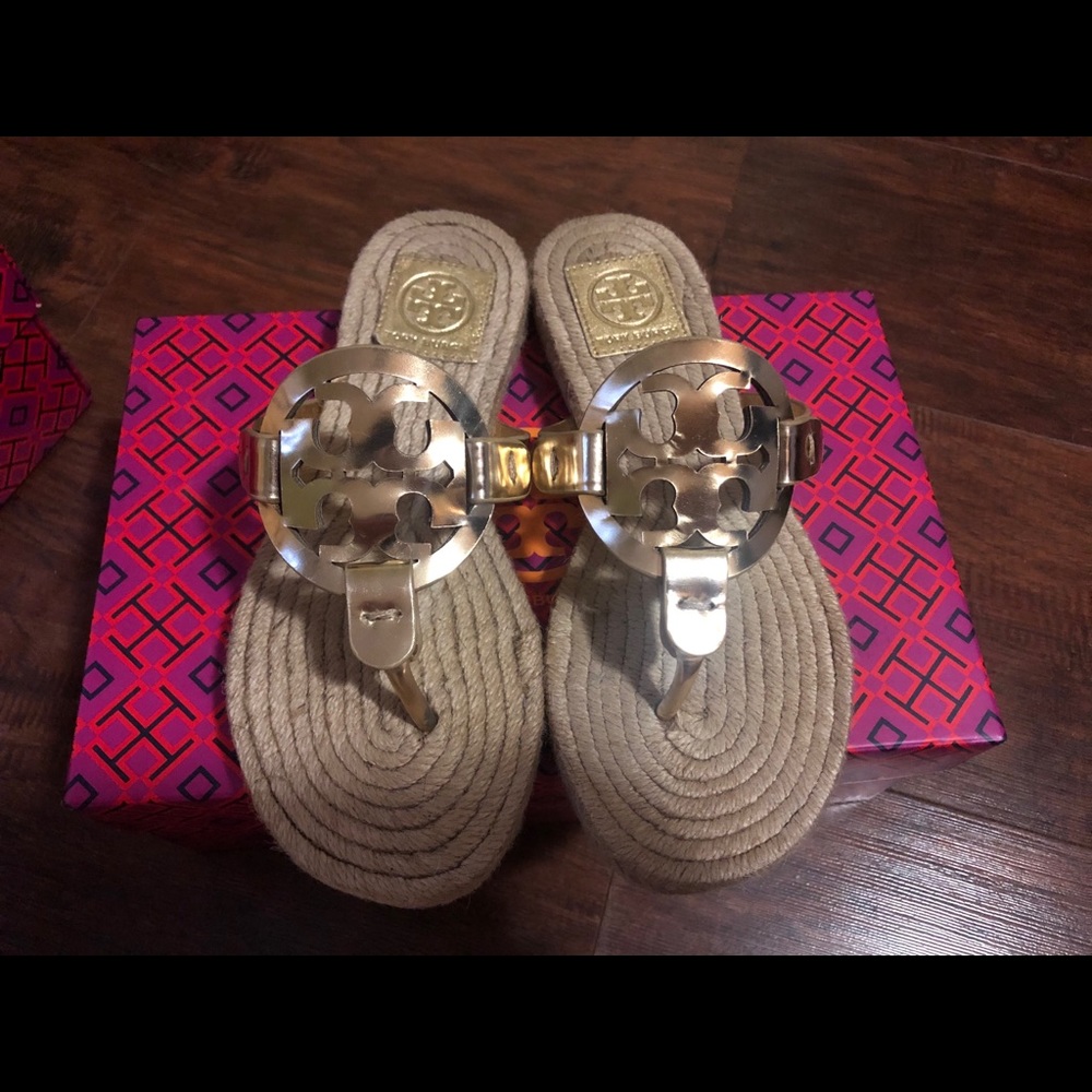 Size 6 Metallic Gold Espradilles
